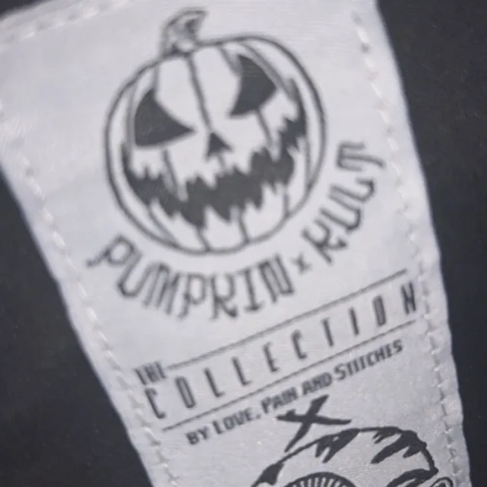 Love Pain And Stitches Pumpkin Kult Keep Watch Collab Bag - Picture 3 of 3
